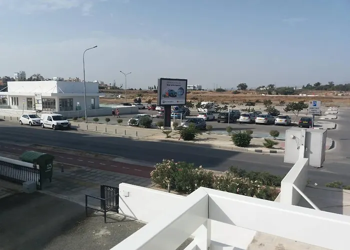 16 Sandy Apartamento Larnaca