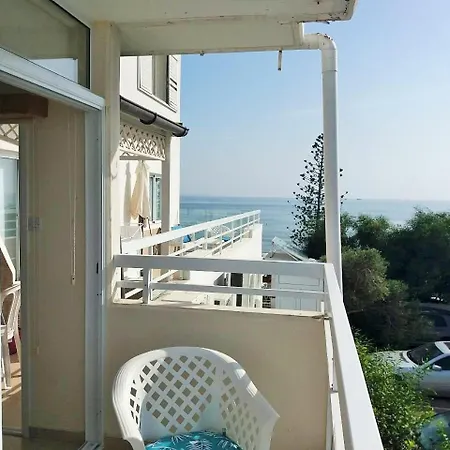 16 Sandy Apartmán Larnaca