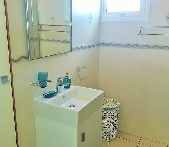 16 Sandy * 拉纳卡